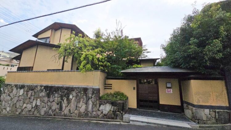 Luxury Villa in KōrienSakuragichō, Hirakata City, Osaka Prefecture